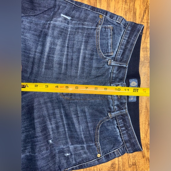 Democracy Straight Leg Jeans Size 6 - Picture 6 of 9